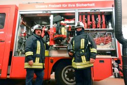 Matthias Münch und Uwe Krüger, Mitglieder der 
Freiwilligen Feuerwehr Steina (Foto: Freiwilligen Feuerwehr Steina)