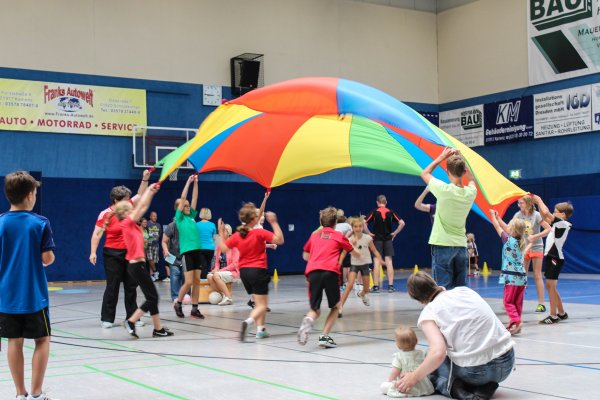 Einer der Highlights beim Kennenlernsportfest (Foto: Carolin Neitsch)